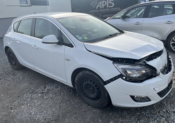 Opel Astra cena 13500 przebieg: 179000, rok produkcji 2011 z Brzesko małe 56